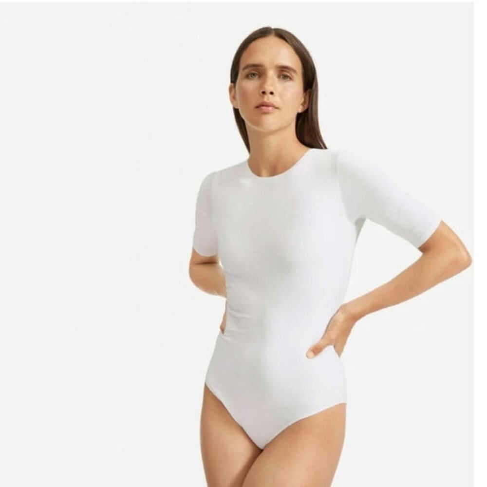 Everlane The Short-Sleeve Crew Neck Bodysuit Size: M